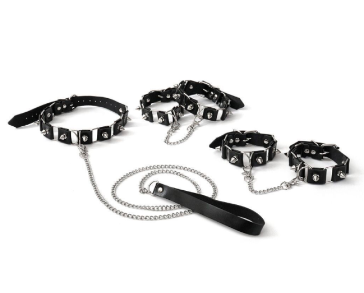 Бондажний набір: нашийник з повідцем, наручники та поножі Art of Sex - Cassandra, колір чорний
