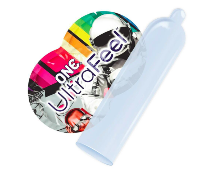 Презервативи ONE Ultra Feel, ультратонкі, з додатковою змазкою, 10 шт, подарункове паковання-тубус