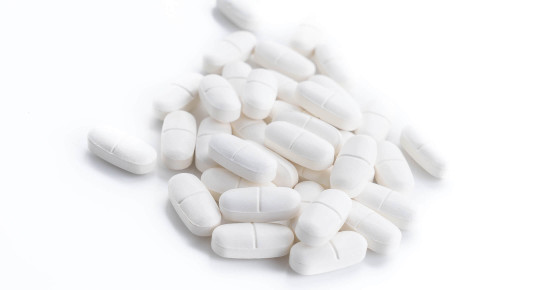 Цинк для росту волосся та бороди: чим він корисний і як його правильно приймати