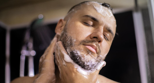 Шампуні для бороди: навіщо потрібні та як використовувати