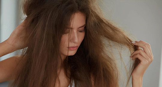 Трихоклазія або ламкість волосся у жінок: причини, діагностика, лікування