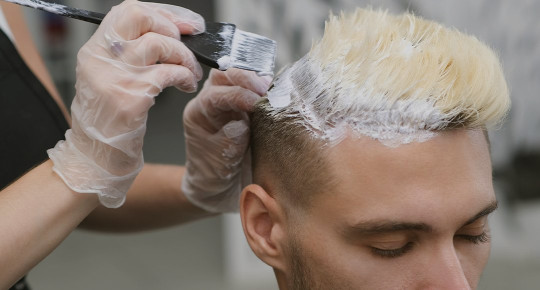 Як чоловікові підібрати фарбу для волосся